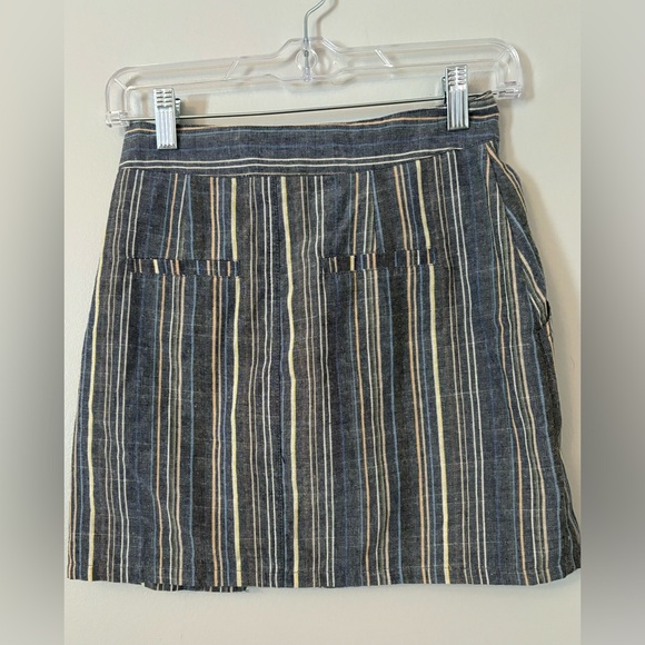 Striped Button-Front Mini Skirt - Picture 4 of 4